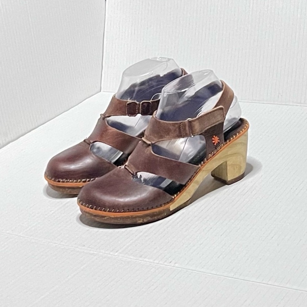 Art Rustic Leather Y2K Style Clogs